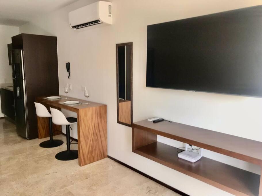 218 Stylish Delux Fast Wifi